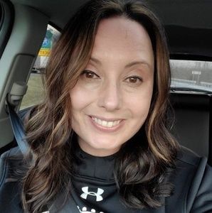 Meet your Posher, Steph